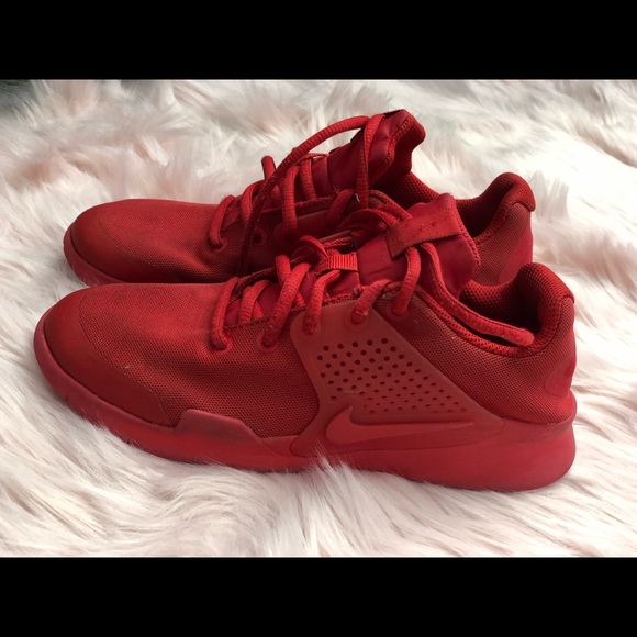 Nike Other - 🎉Sale🎉 Boys Nike Arrowz red